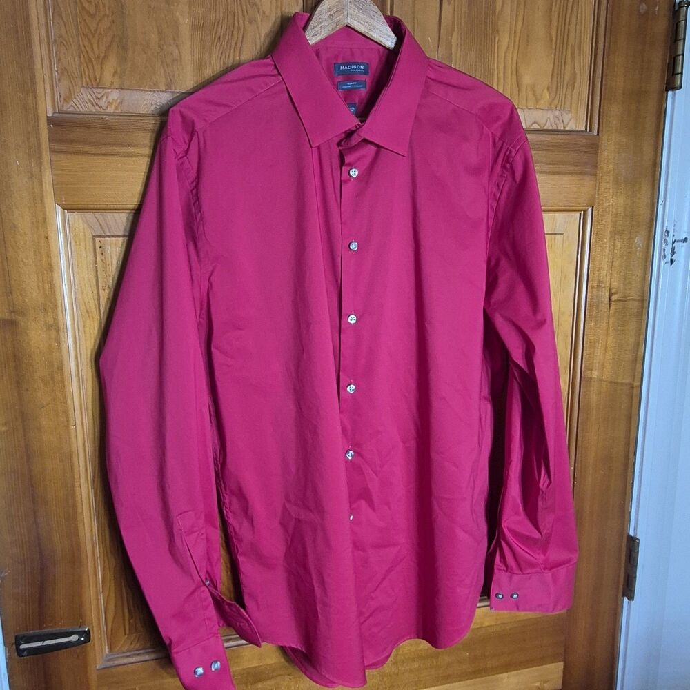 Madison Slim Fit Dynamic Cooling Dress Shirt XL 17-17.5 Red Long Sleeve